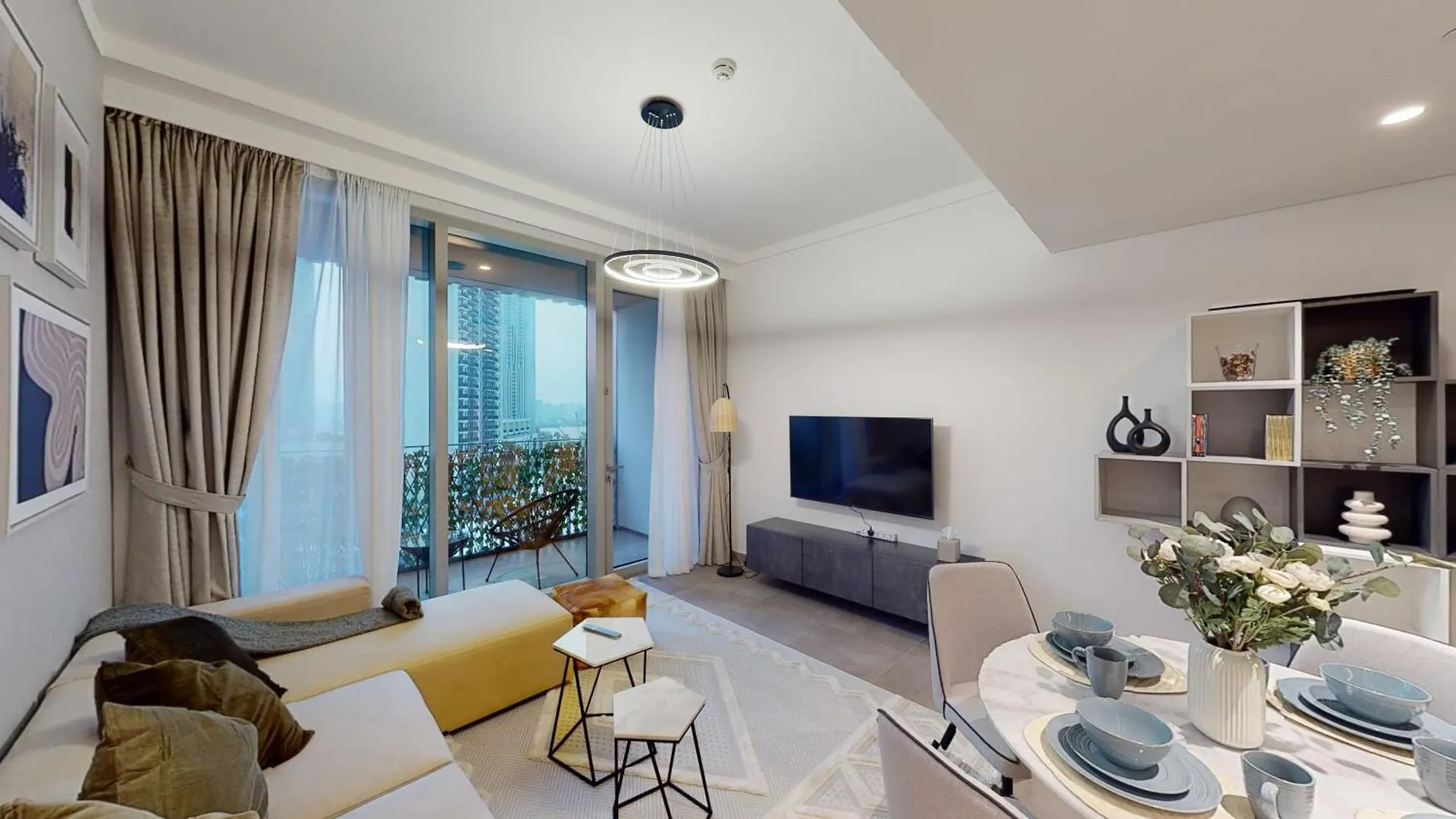 Dvr Luxurious 1Br Retreat In Creek Gate Apartment Dubai
