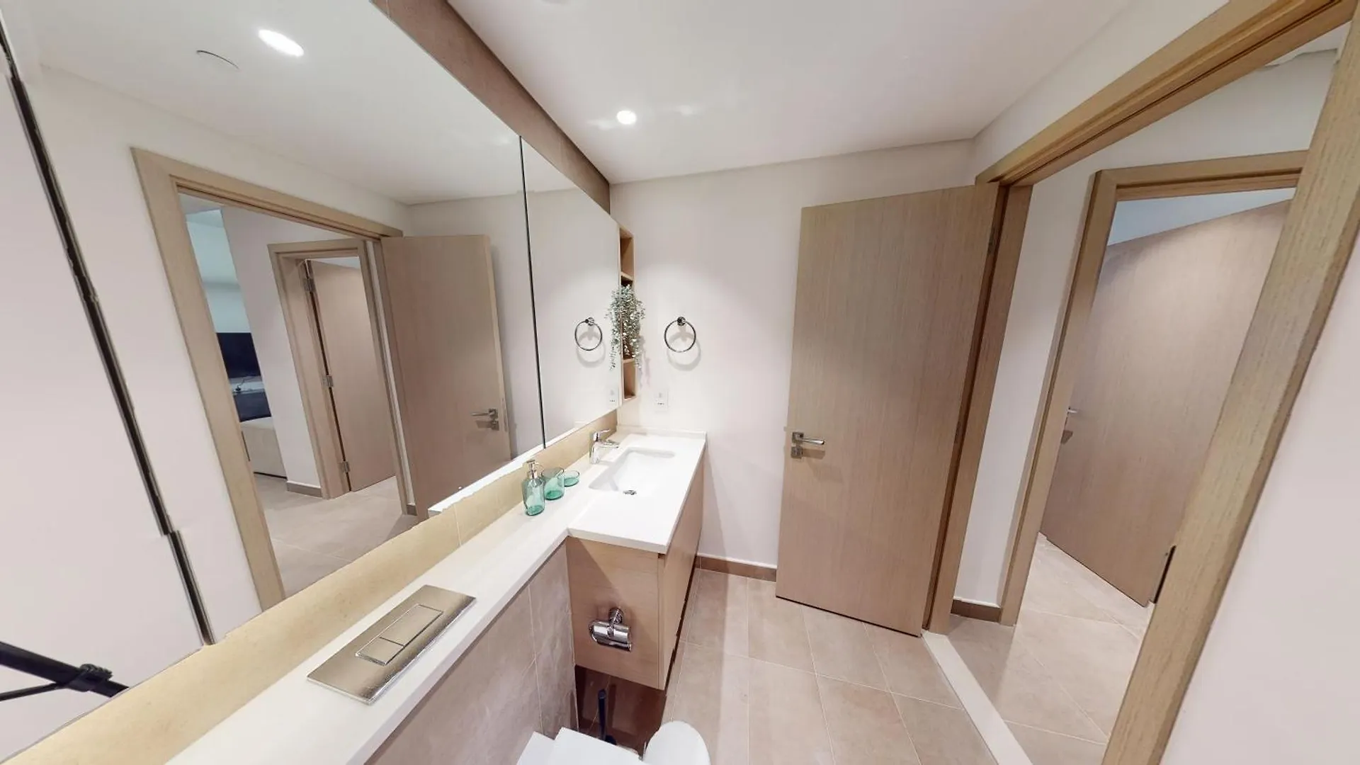Dvr Luxurious 1Br Retreat In Creek Gate Apartment Dubai 0*,