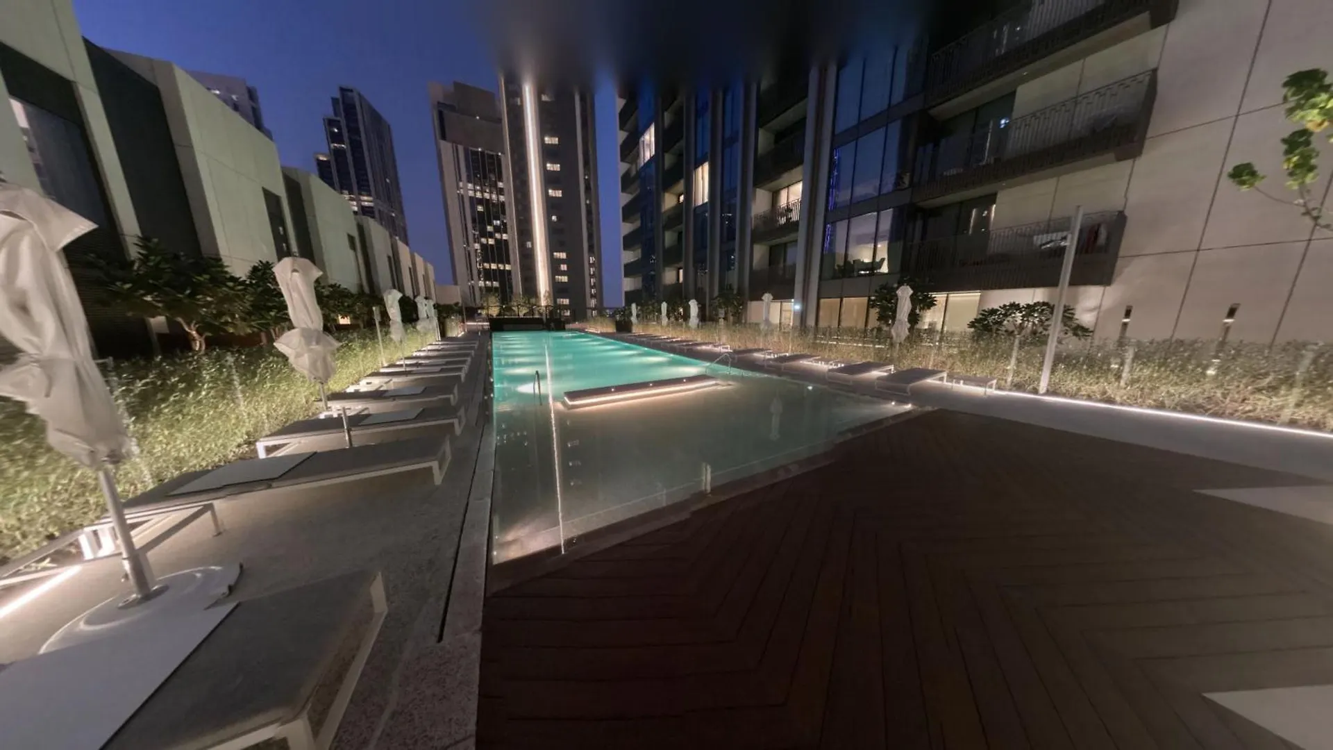 Dvr Luxurious 1Br Retreat In Creek Gate Apartment Dubai