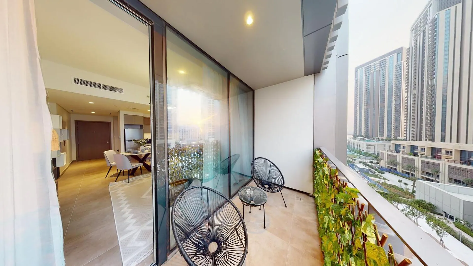 Dvr Luxurious 1Br Retreat In Creek Gate Apartment Dubai 0*,